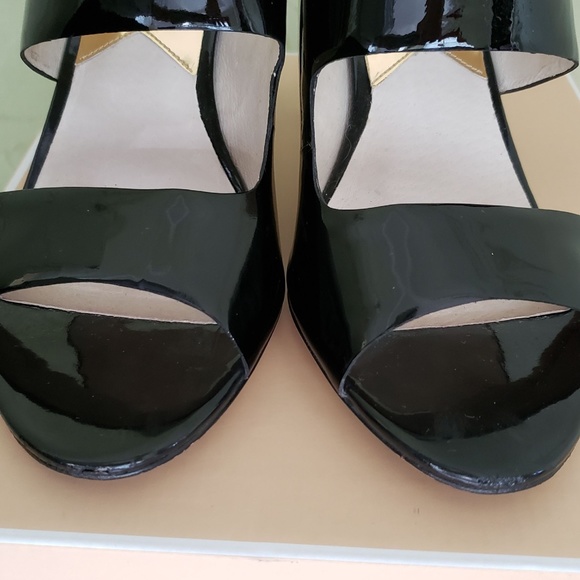 MICHAEL KORS WOMEN'S ROCHELLE OPEN TOE SHOES: BLACK PATENT 9M PRE-OWNED W/BOX - Picture 7 of 16